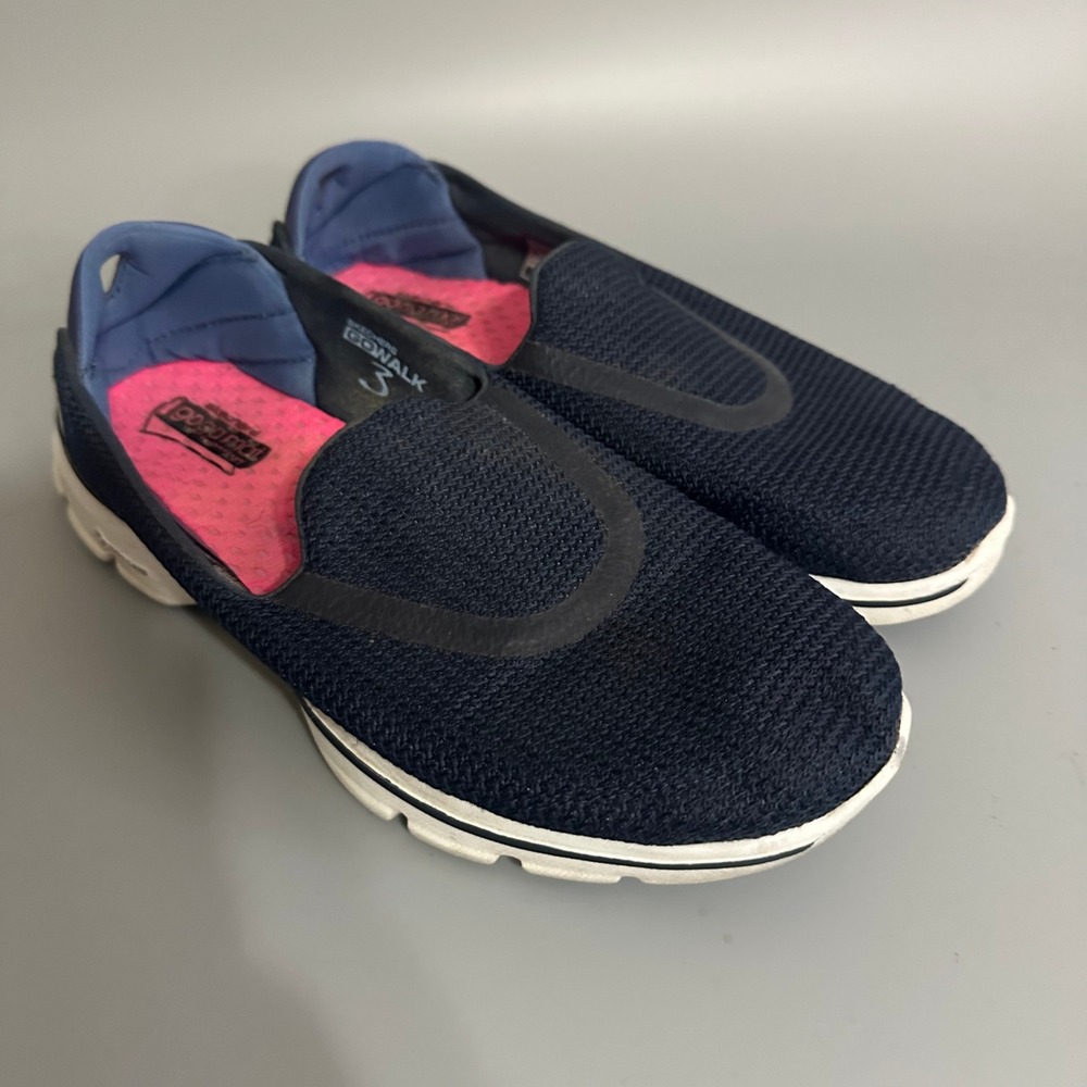 Skechers GoWalk 3 Navy Blue Mesh Slip On‎ Walking Shoes Womens 7.5 gogo mat